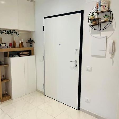 Orizzonte 5 Terre, Viale Italia 221 - Partenza Battelli 5 Terre La Spezia Luaran gambar